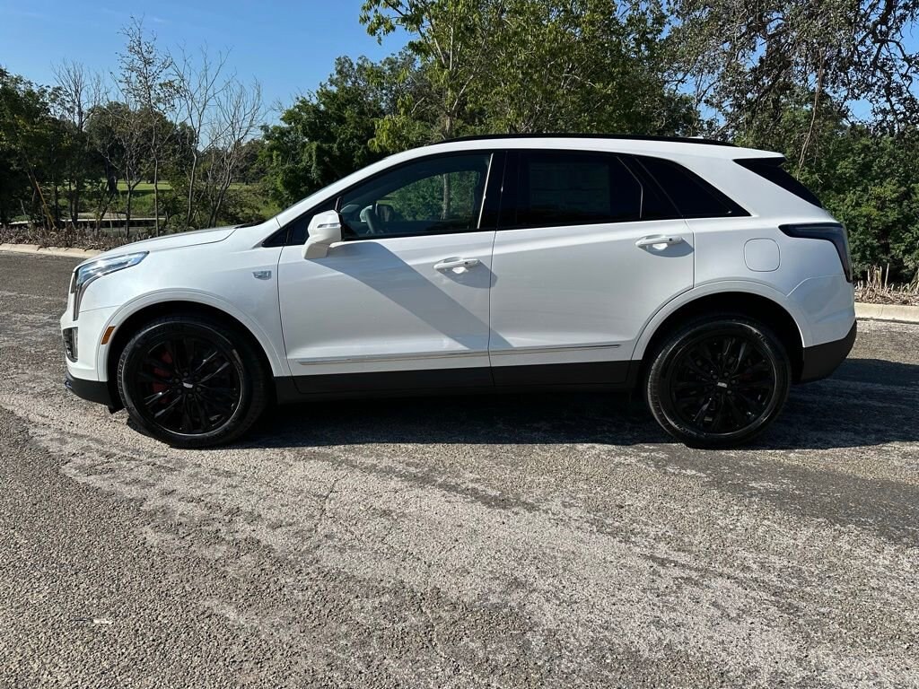 New 2025 CADILLAC XT5 Sport SUV