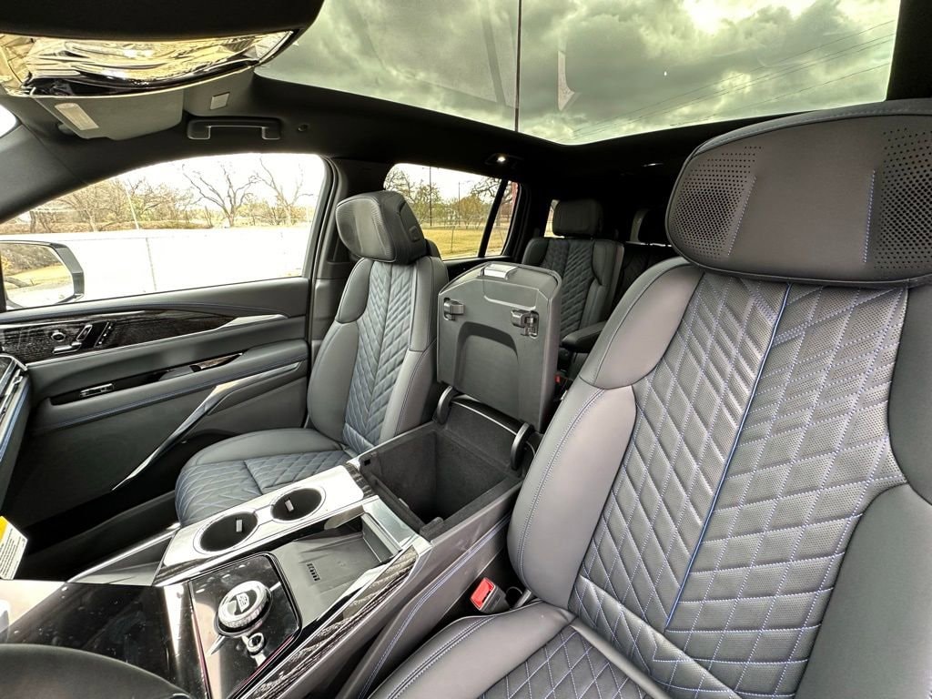 2025 Cadillac Escalade IQ Sport 1 - Photo 24