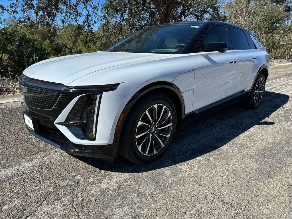 New 2026 CADILLAC LYRIQ Sport SUV