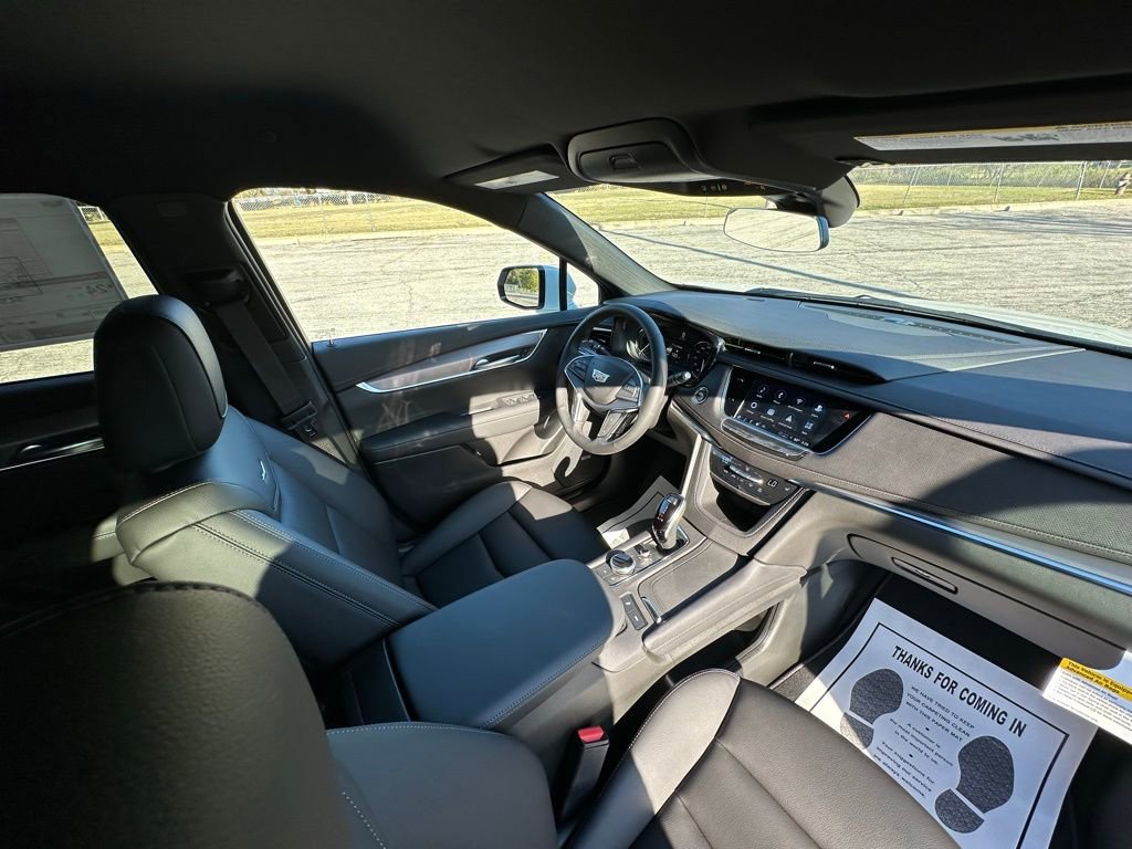 2026 Cadillac XT5 Luxury - Photo 9
