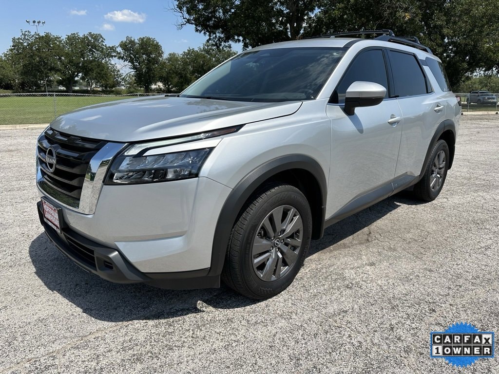 Used 2024 Nissan Pathfinder SV