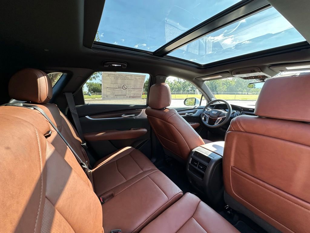 2025 Cadillac XT5 Sport - Photo 18