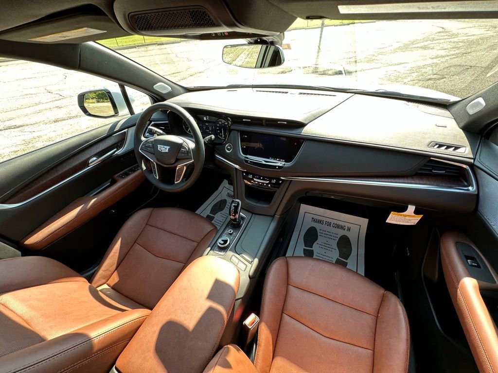 2025 Cadillac XT5 Sport - Photo 9