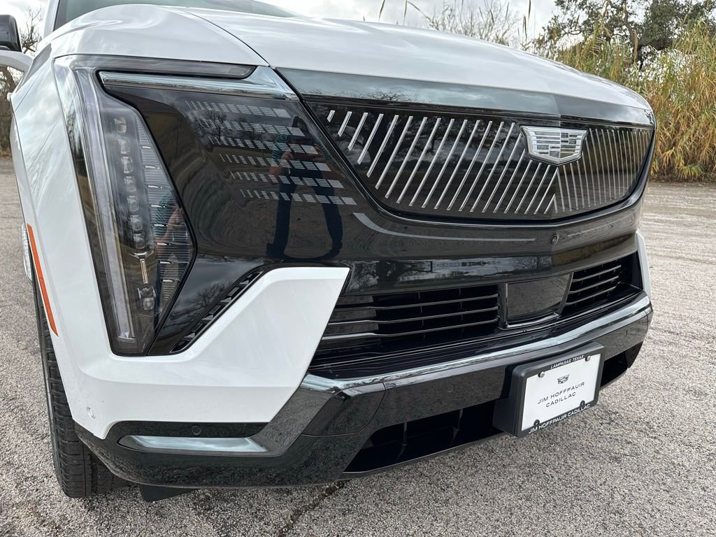 2025 Cadillac Escalade IQ Sport 1 - Photo 42