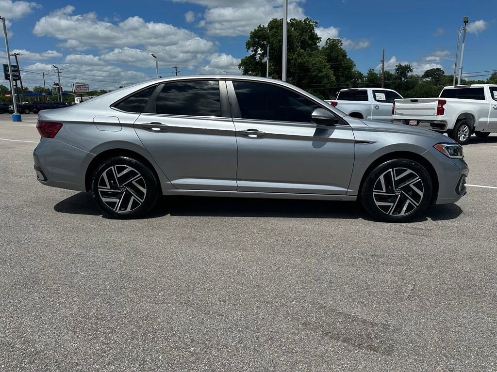 Used 2024 Volkswagen Jetta SEL