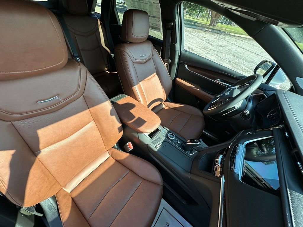 2025 Cadillac XT5 Sport - Photo 10