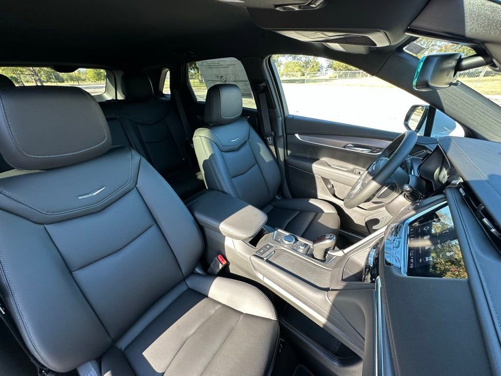 2026 Cadillac XT5 Luxury - Photo 8