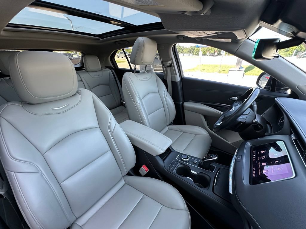 2022 Cadillac XT4 Luxury - Photo 9