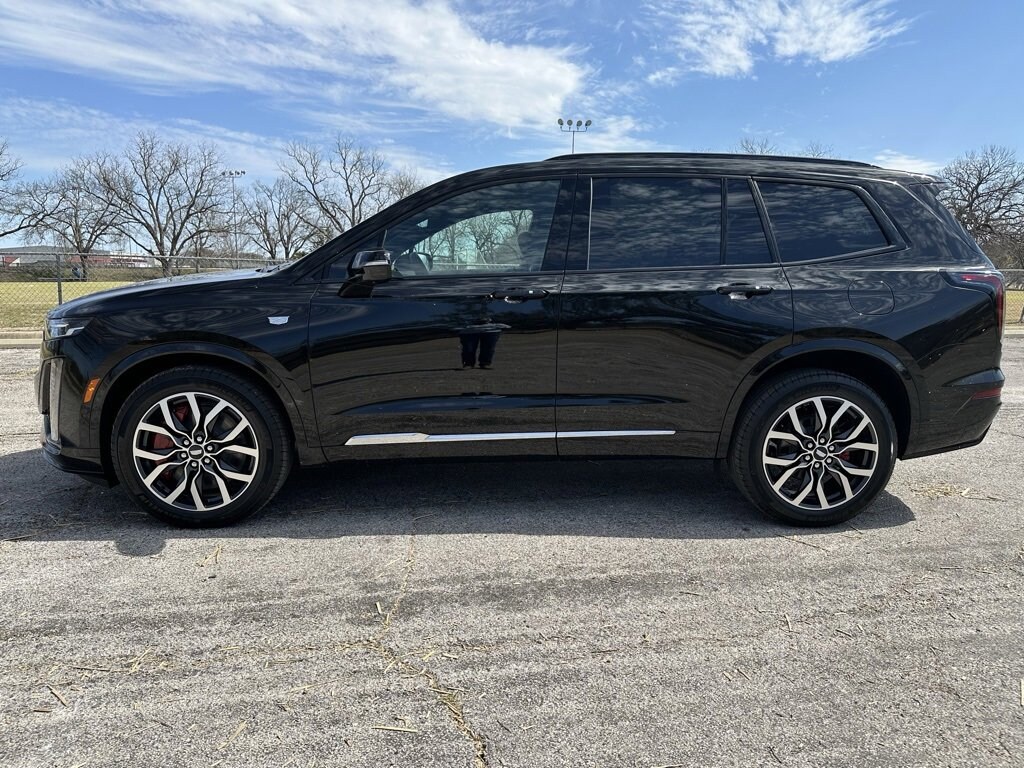 New 2025 CADILLAC XT6 Sport SUV