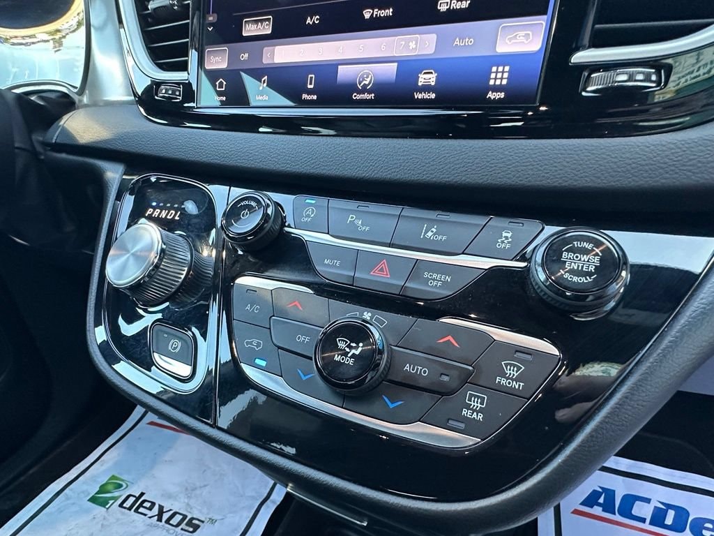 2025 Chrysler Pacifica Select - Photo 17