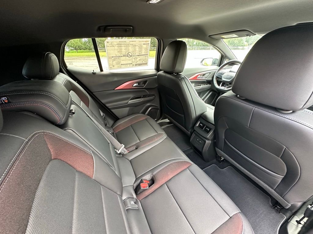 2025 Chevrolet Equinox EV RS - Photo 20