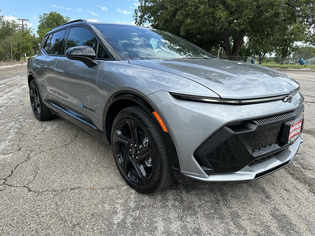 2025 Chevrolet Equinox EV 3RS photo 4