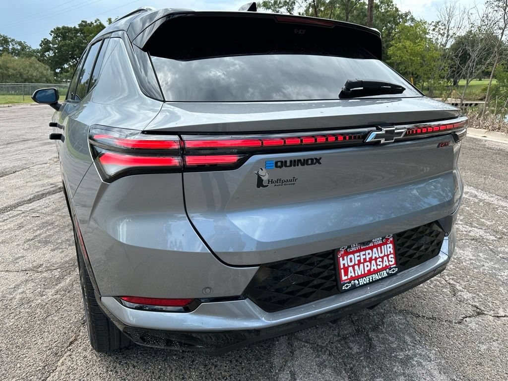 2025 Chevrolet Equinox EV RS - Photo 8