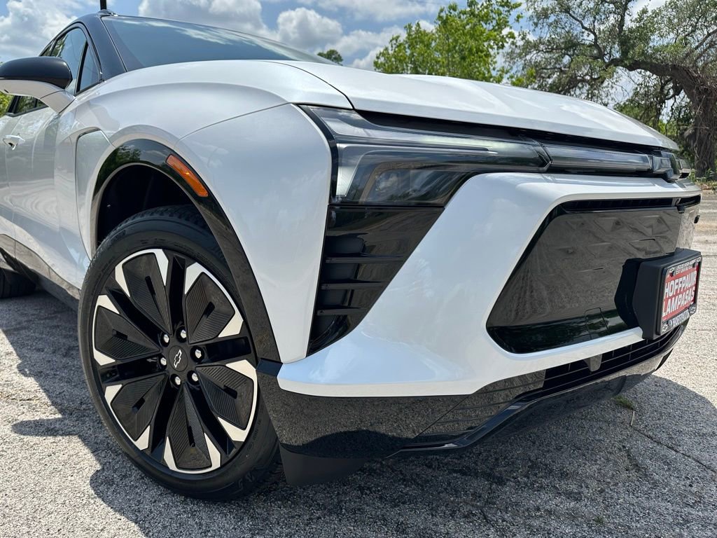 2025 Chevrolet Blazer EV RS - Photo 8