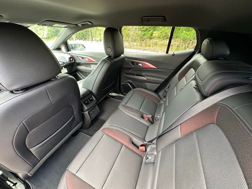 2025 Chevrolet Equinox EV RS - Photo 22