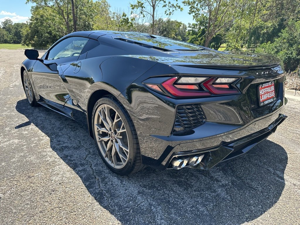 2026 Chevrolet Corvette Stingray 3LT photo 2
