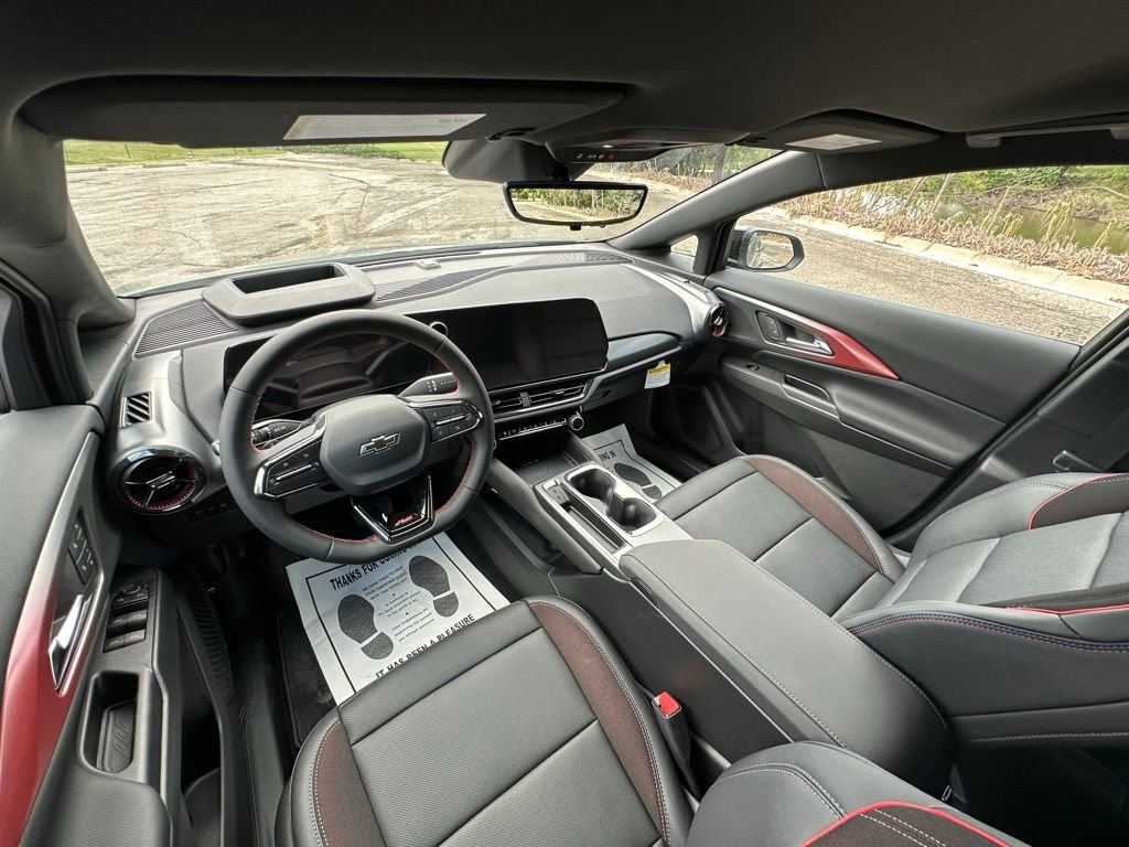 2025 Chevrolet Equinox EV RS - Photo 18