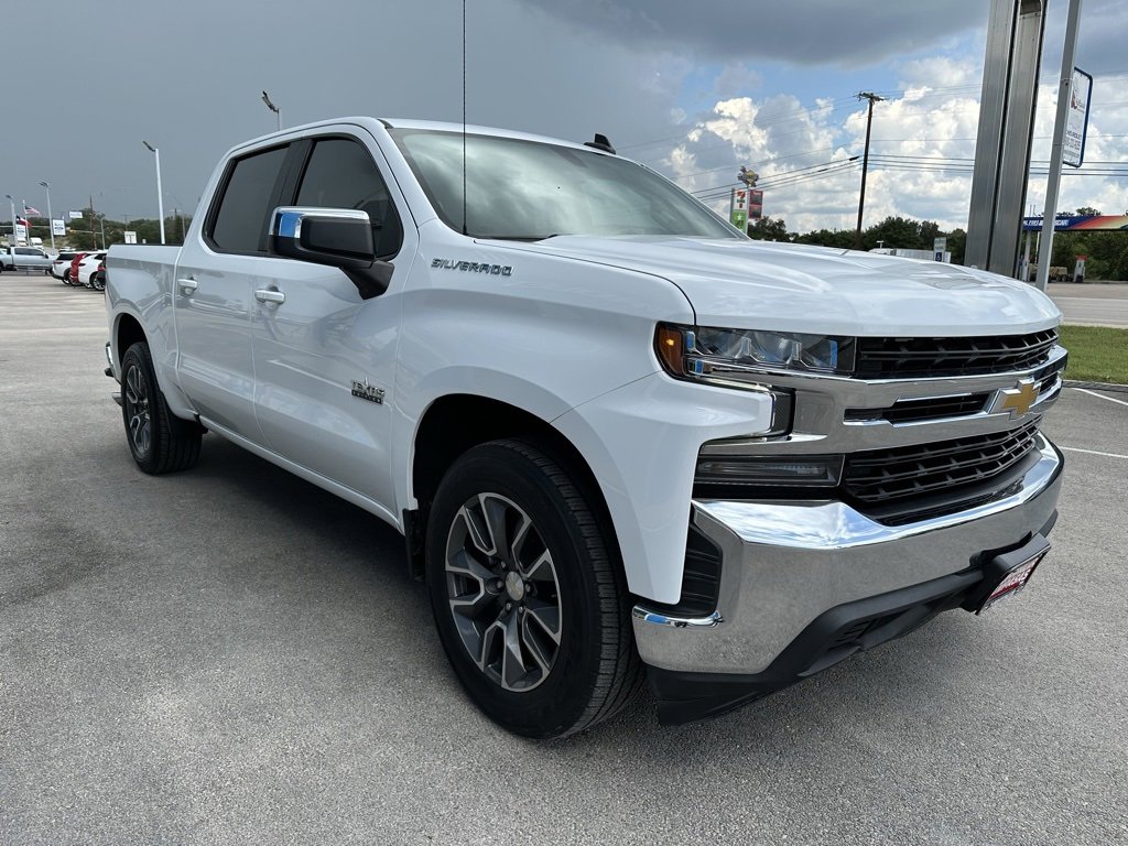 2021 Chevrolet Silverado 1500 LT photo 3