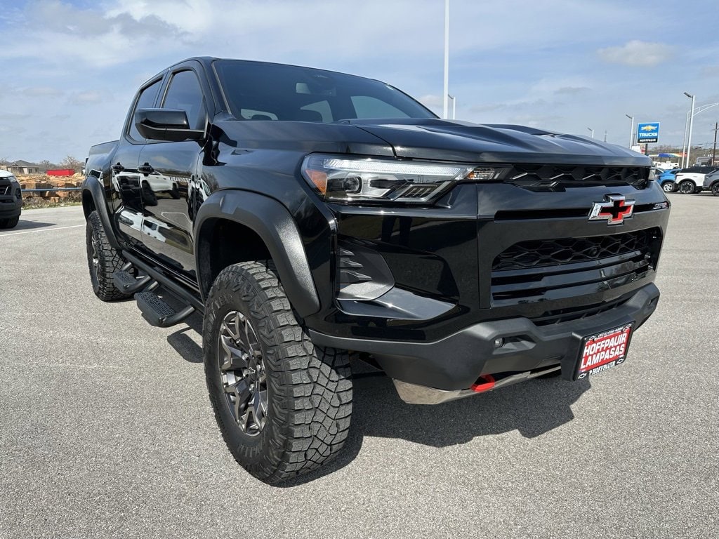 Used 2025 Chevrolet Colorado ZR2 Truck