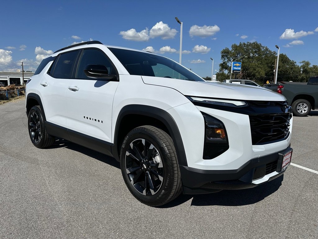 2026 Chevrolet Equinox RS photo 4