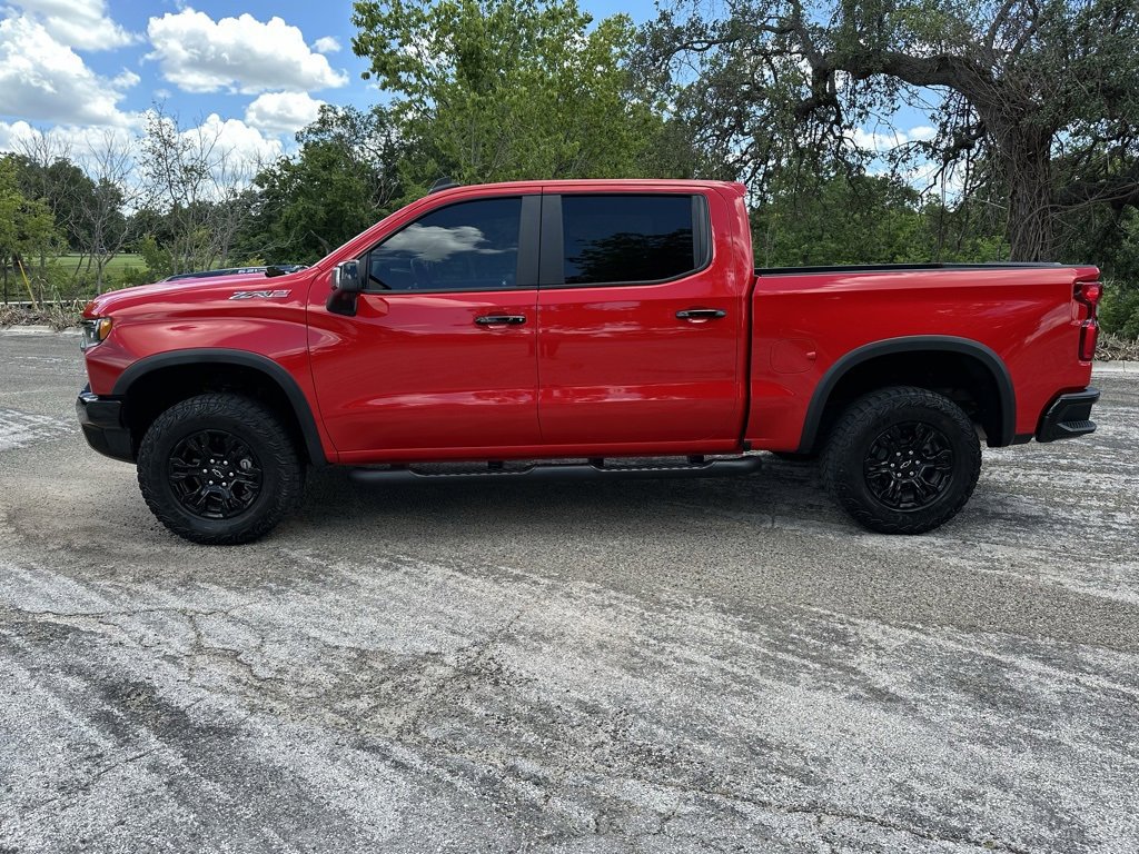 2023 Chevrolet Silverado 1500 ZR2 photo 2