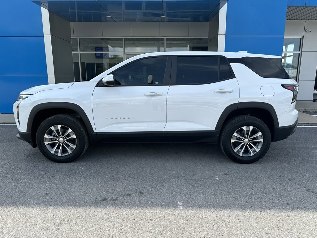 2026 Chevrolet Equinox LT photo 3