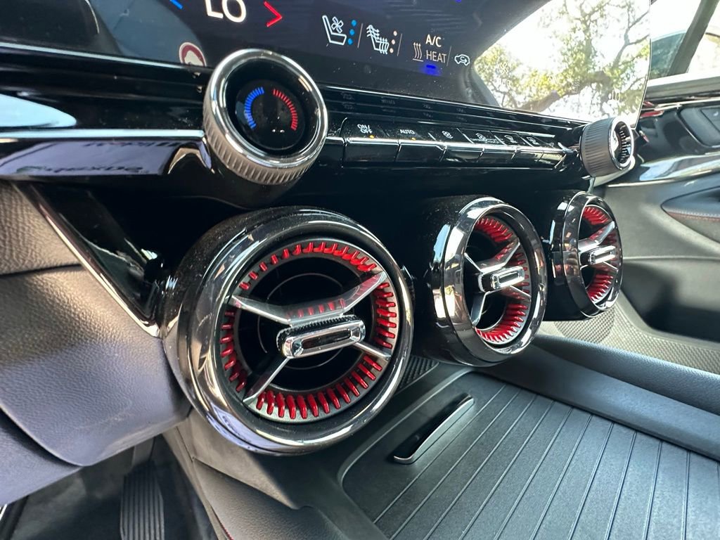 2025 Chevrolet Blazer EV RS - Photo 42