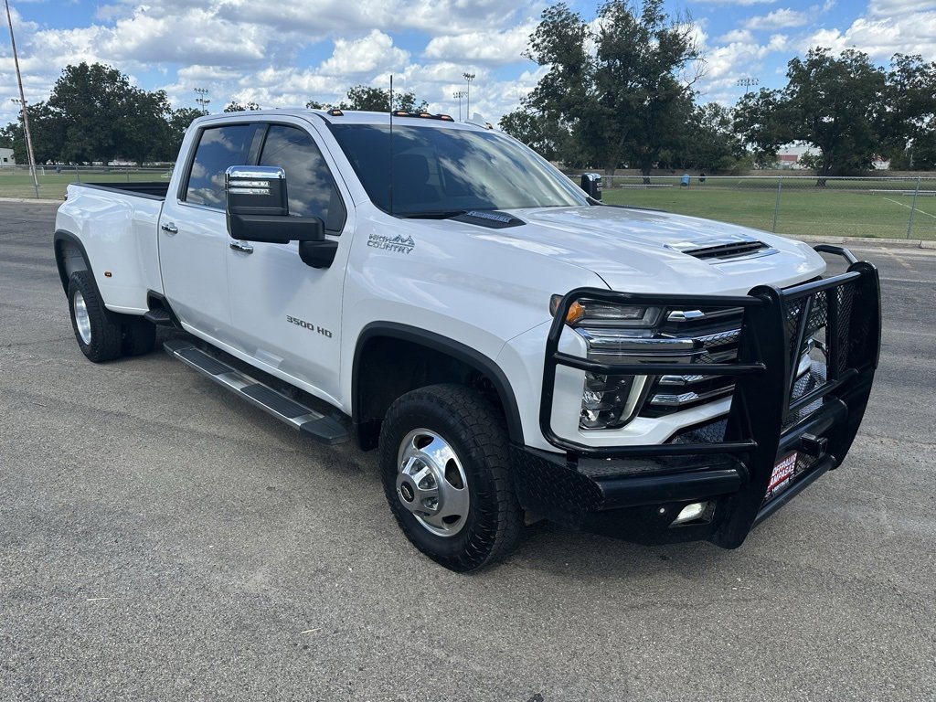 2023 Chevrolet Silverado 3500HD High Country photo 4