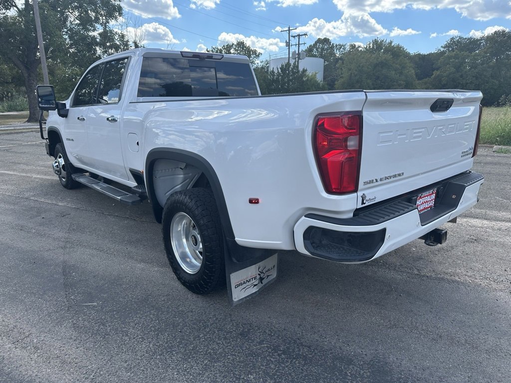2023 Chevrolet Silverado 3500HD High Country photo 3