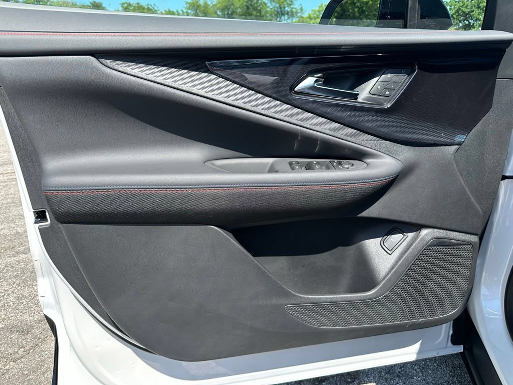 2025 Chevrolet Blazer EV RS - Photo 38