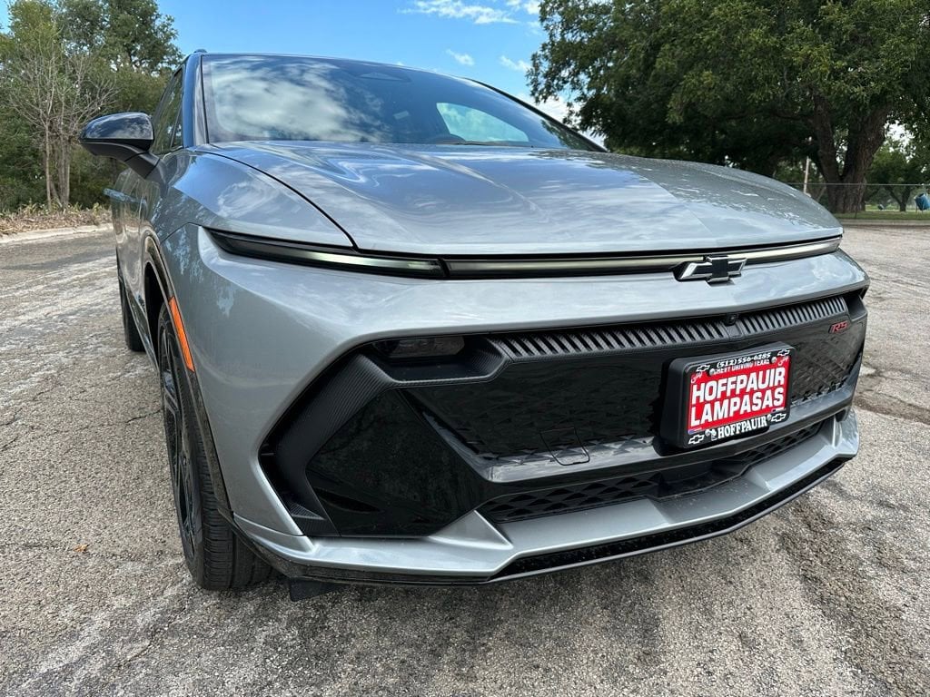 2025 Chevrolet Equinox EV RS - Photo 10