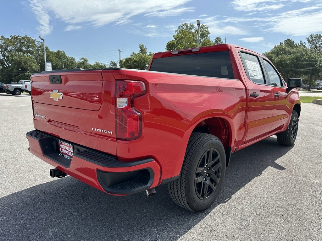 2025 Chevrolet Silverado 1500 Custom photo 3