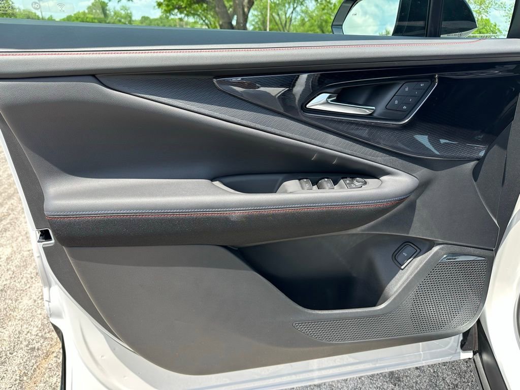 2025 Chevrolet Blazer EV RS - Photo 25