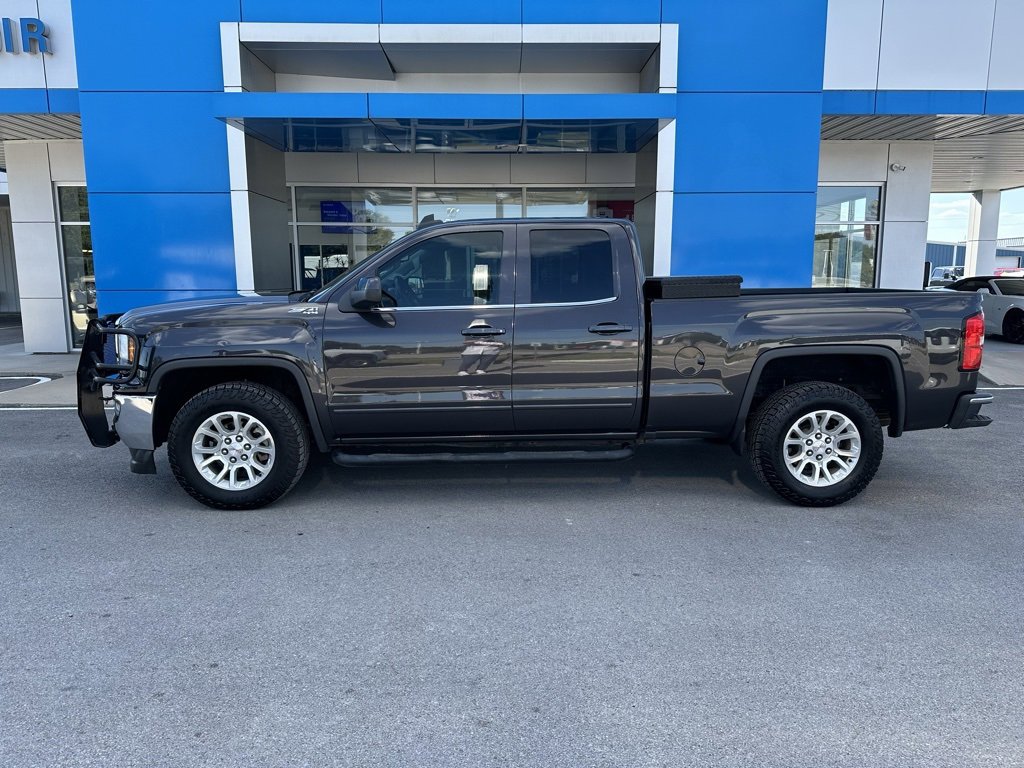 2016 Gmc Sierra 1500 SLE photo 2