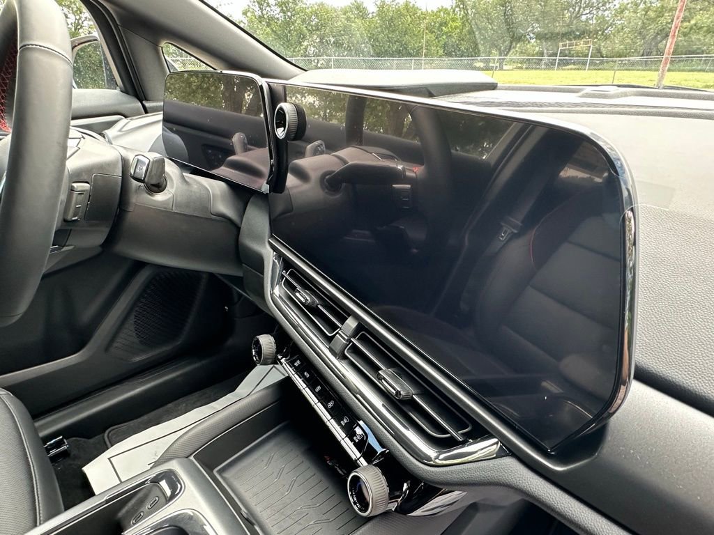 2025 Chevrolet Equinox EV RS - Photo 15