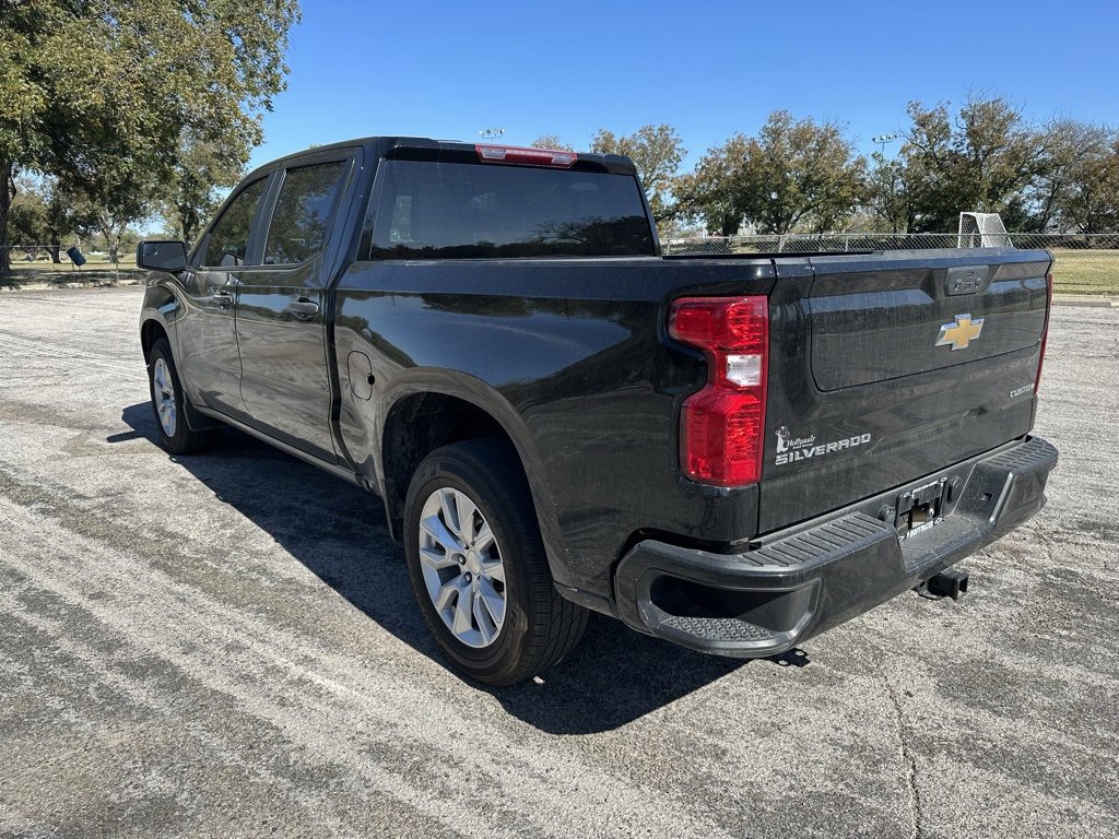 2024 Chevrolet Silverado 1500 Custom photo 3