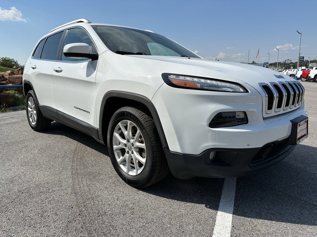 2018 Jeep Cherokee Latitude photo 3