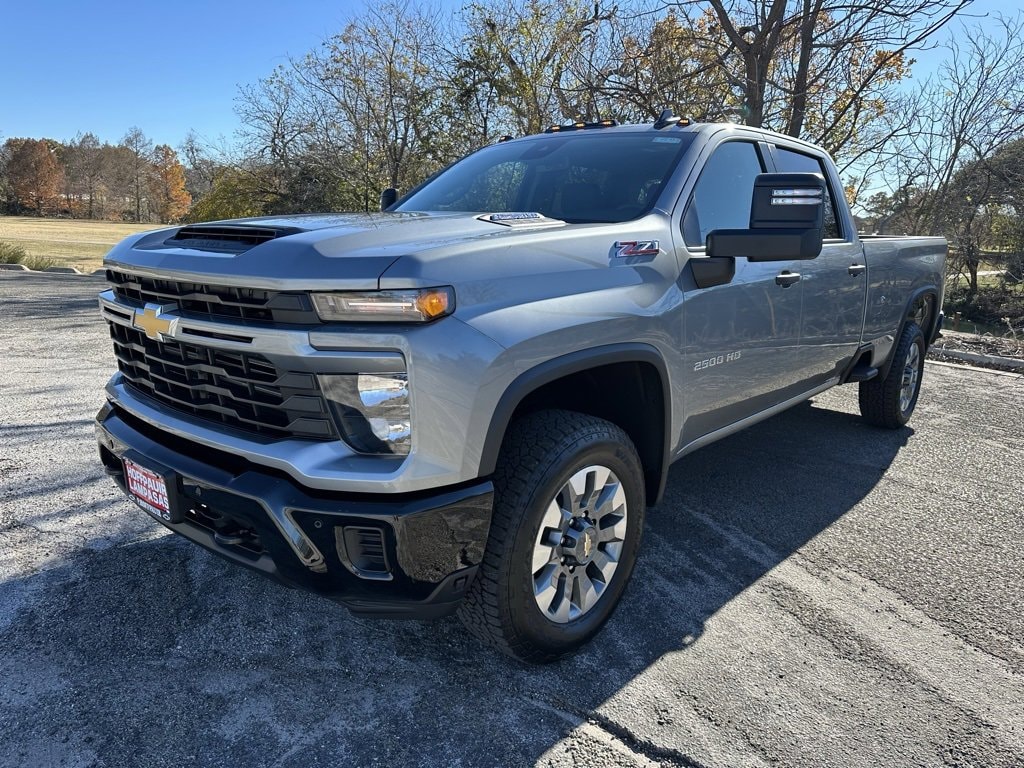 2026 Chevrolet Silverado 2500HD Custom's photo