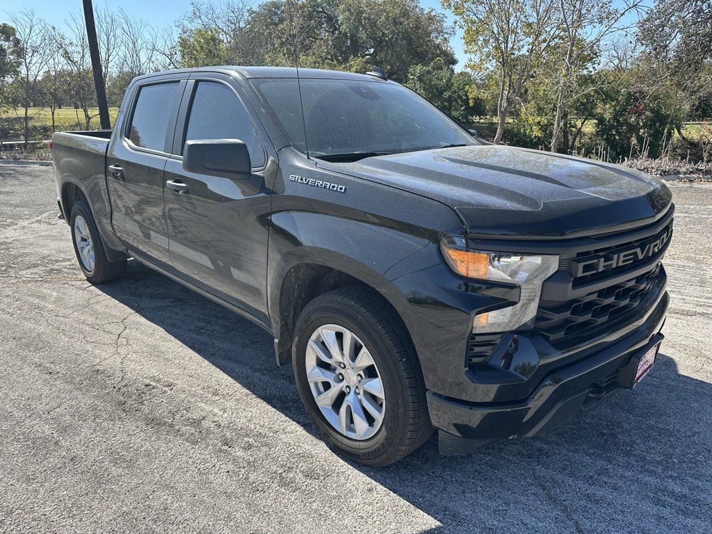 2024 Chevrolet Silverado 1500 Custom photo 4