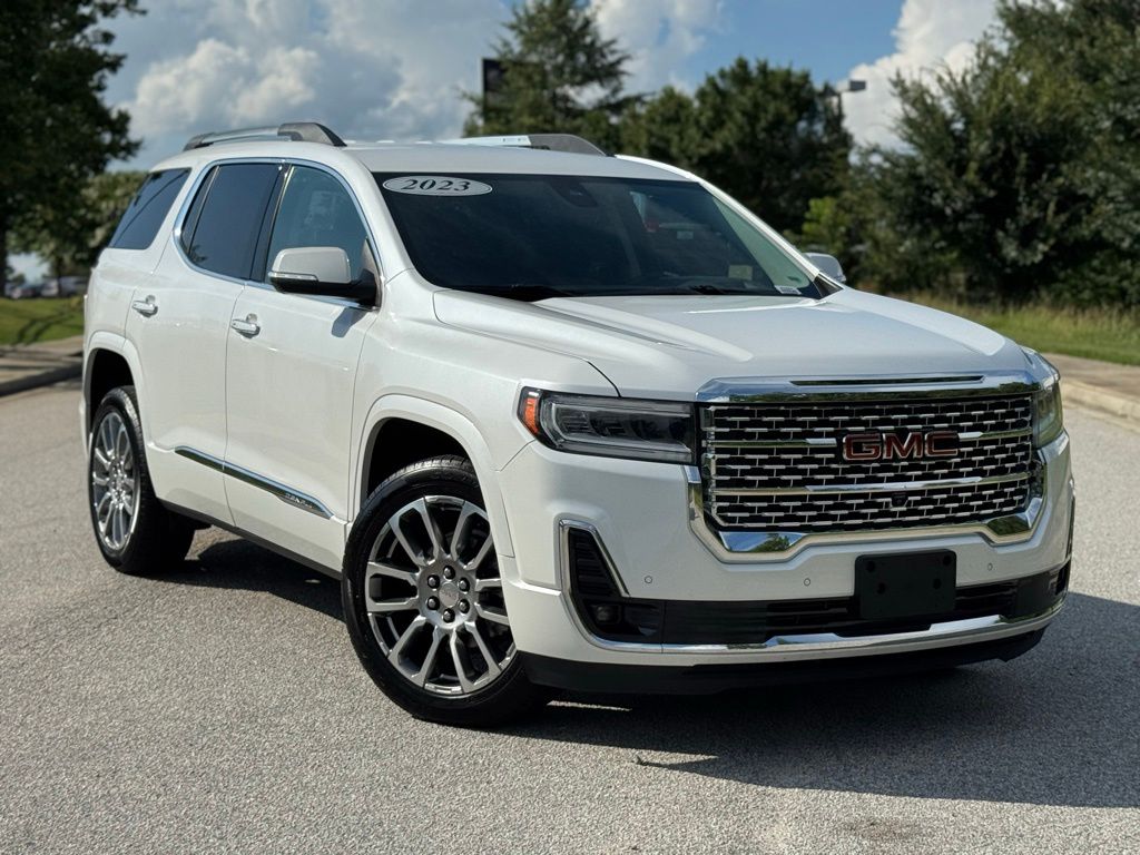 2023 Gmc Acadia Denali photo 2