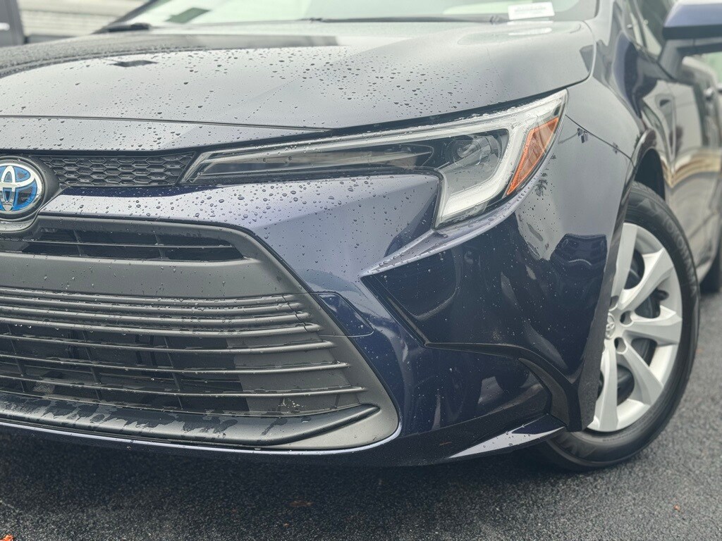2024 Toyota Corolla Hybrid LE photo 4