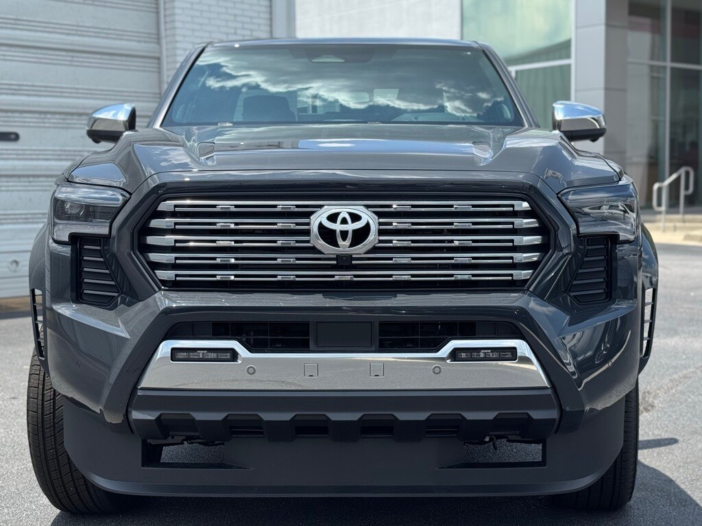 2025 Toyota Tacoma Limited photo 3