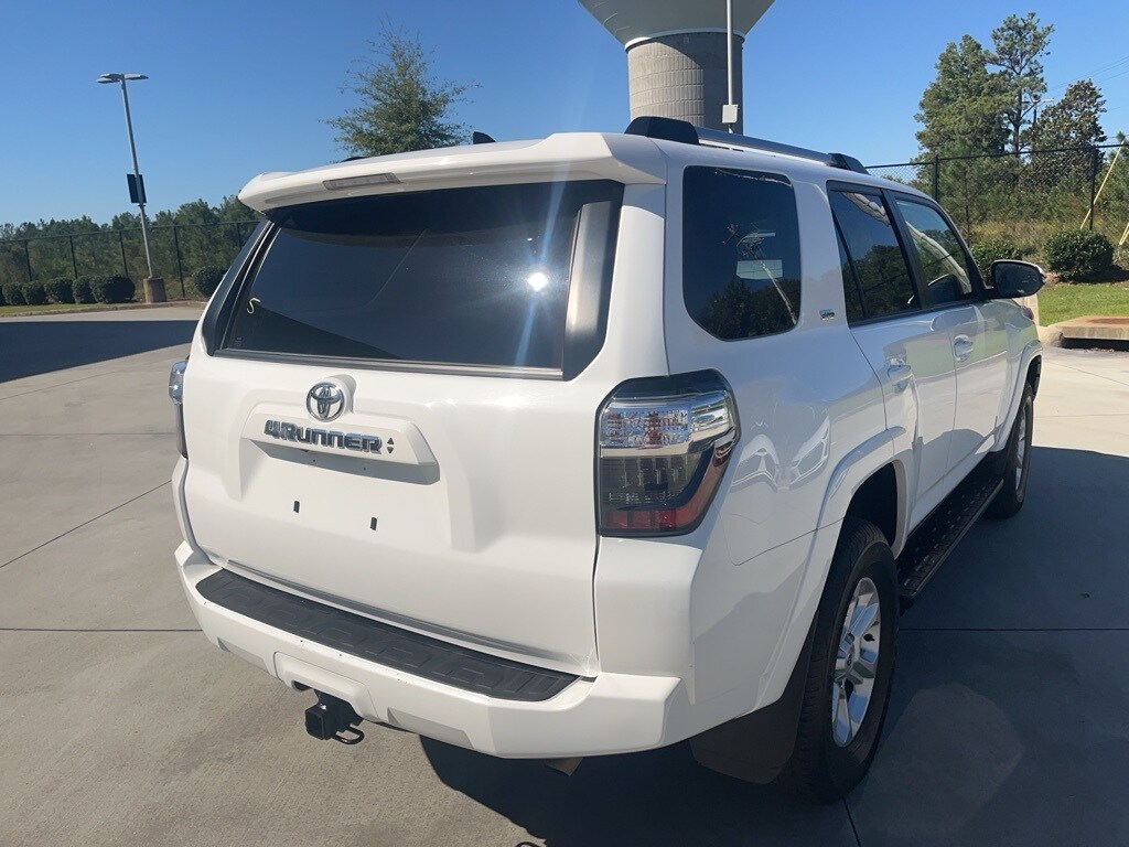 2024 Toyota 4Runner SR5 Premium photo 4