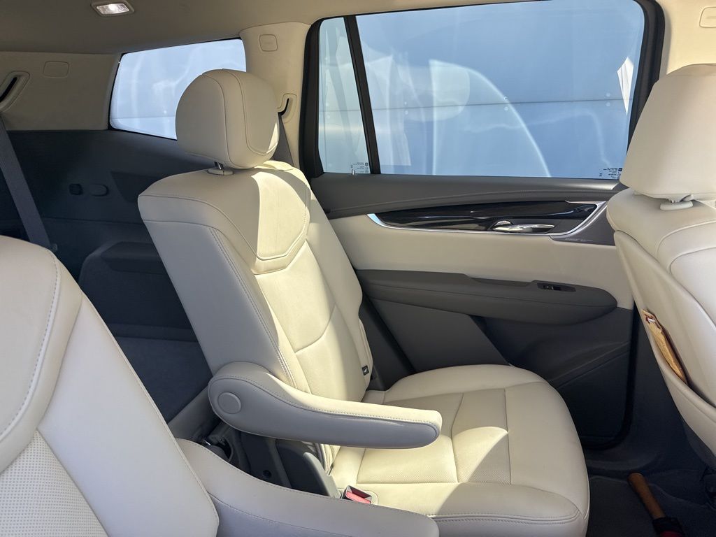 2022 Cadillac XT6 Premium Luxury photo 4