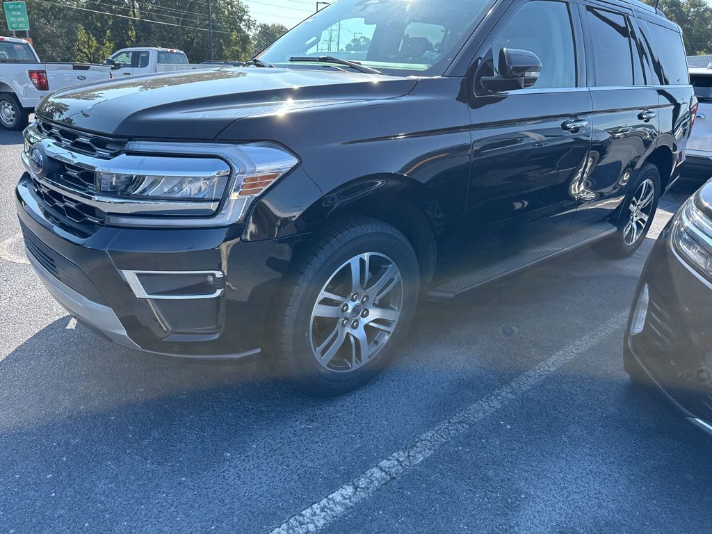 2024 Ford Expedition Limited photo 2