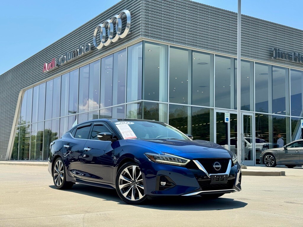 2023 Nissan Maxima Platinum photo 2