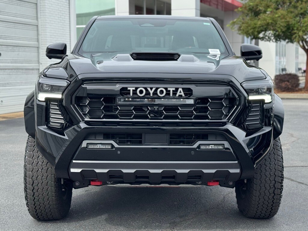 2025 Toyota Tacoma TRD Pro photo 3