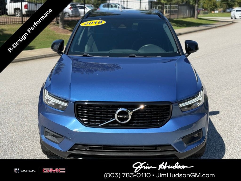 Used 2019 Volvo XC40 T5 R-Design SUV