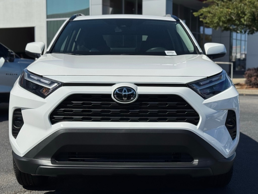 New 2025 Toyota RAV4 XLE SUV