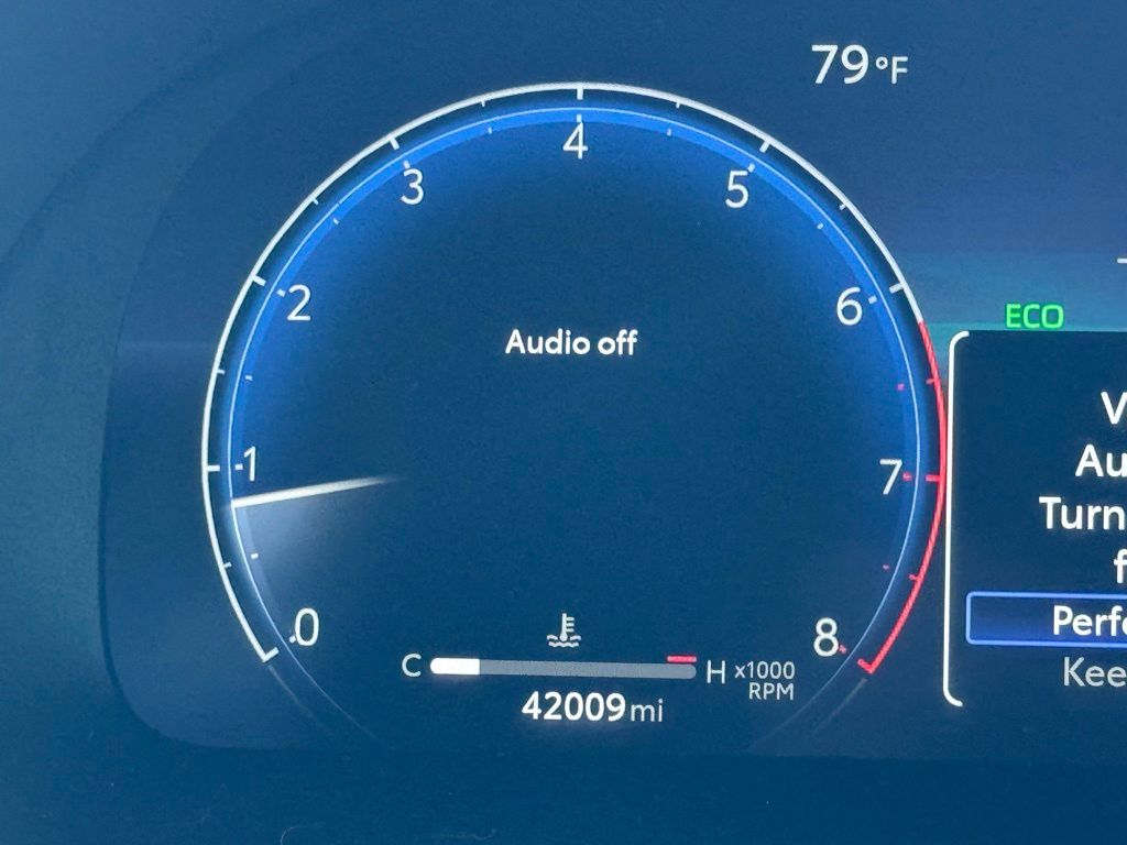 2024 Toyota Highlander Platinum photo 3